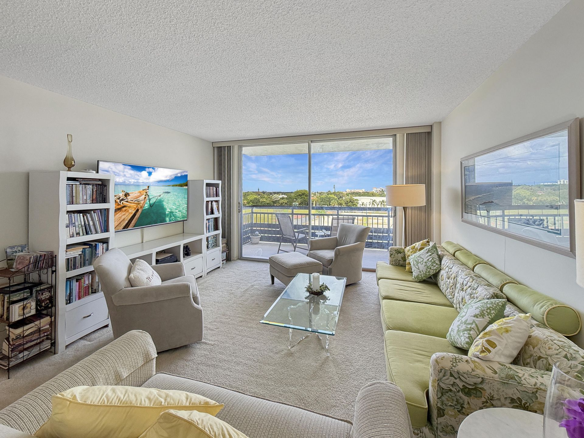 555 NW 4th Avenue, Unit 401, Boca Raton, FL 33432 Photo