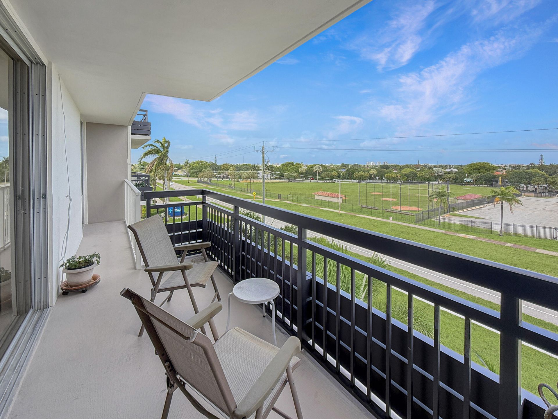 555 NW 4th Avenue, Unit 401, Boca Raton, FL 33432 Photo
