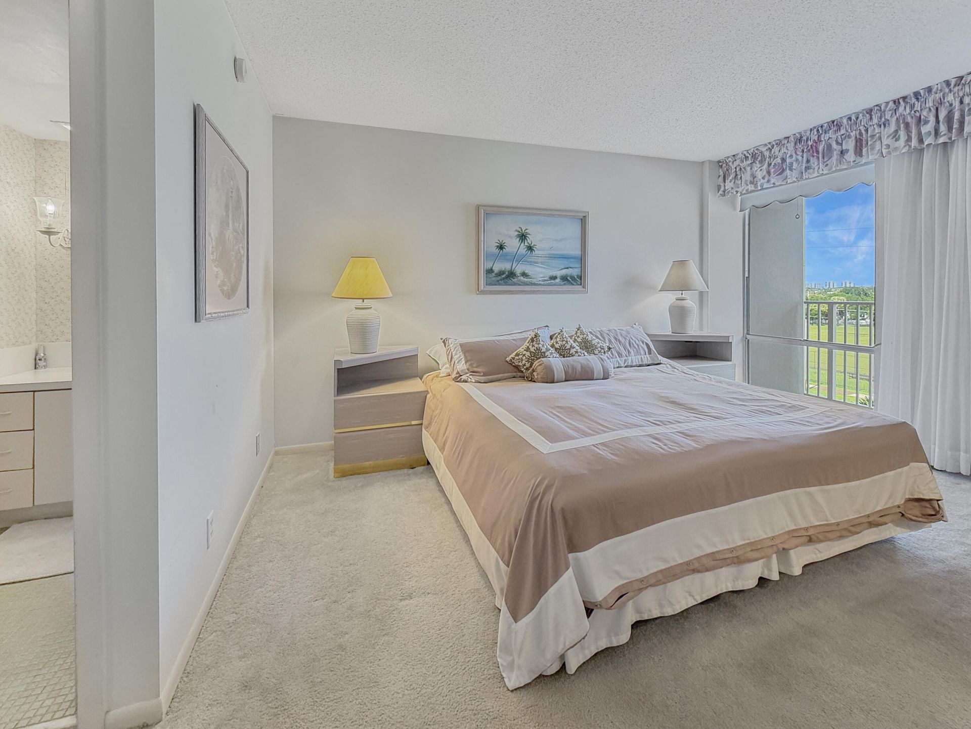 555 NW 4th Avenue, Unit 401, Boca Raton, FL 33432 Photo