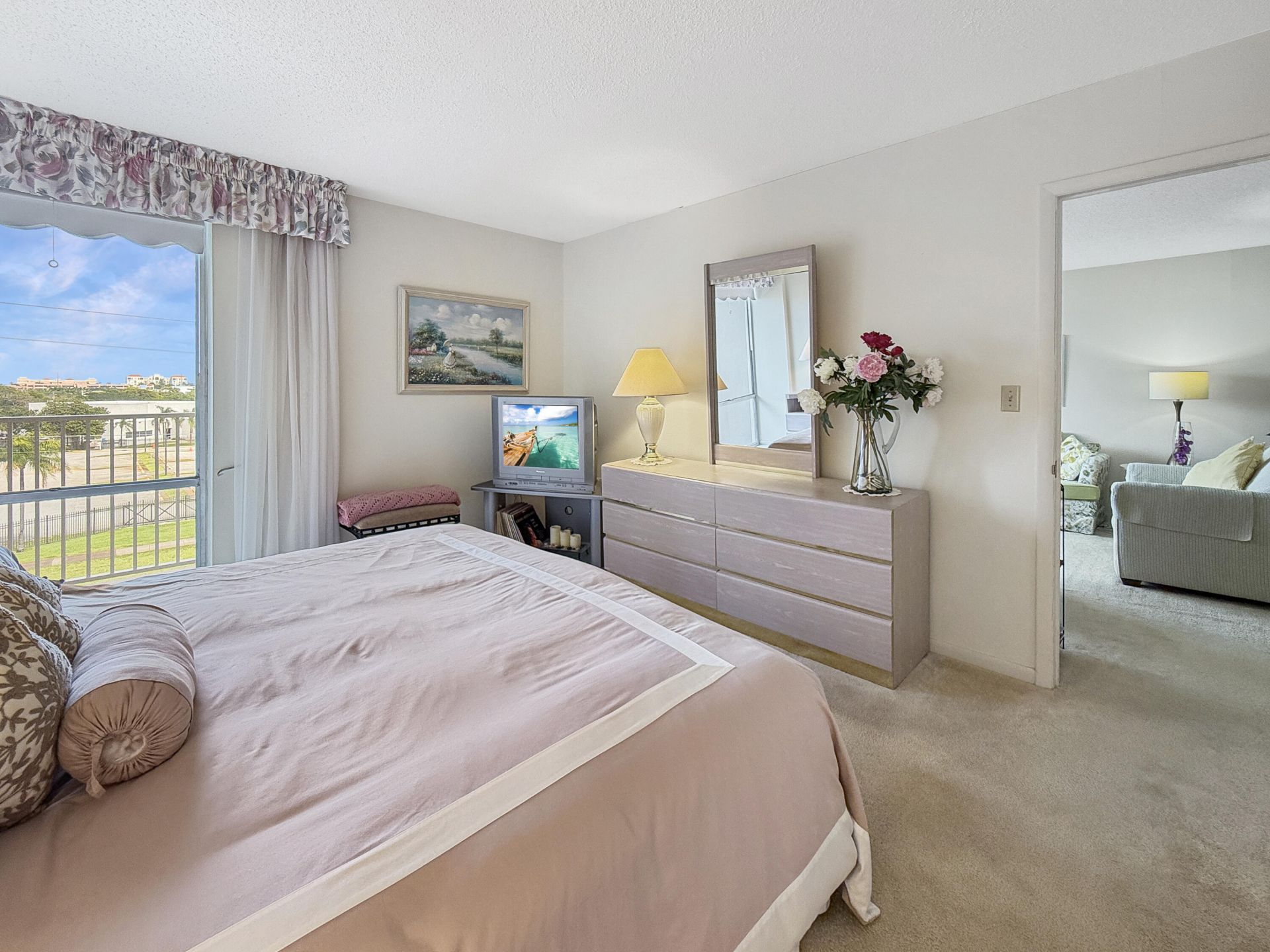 555 NW 4th Avenue, Unit 401, Boca Raton, FL 33432 Photo