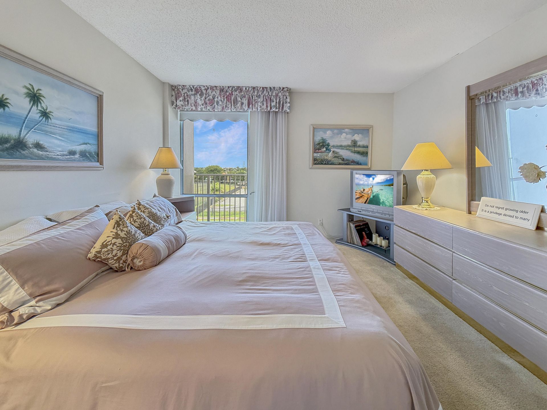555 NW 4th Avenue, Unit 401, Boca Raton, FL 33432 Photo