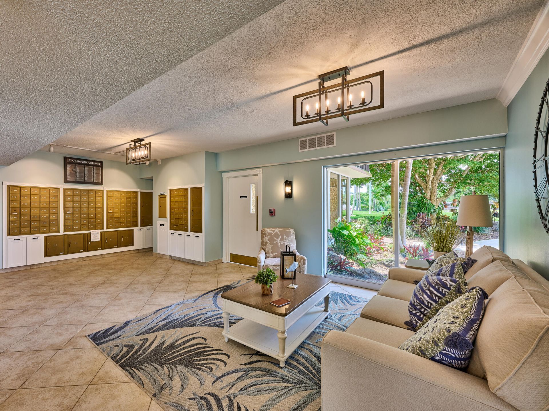 555 NW 4th Avenue, Unit 401, Boca Raton, FL 33432 Photo