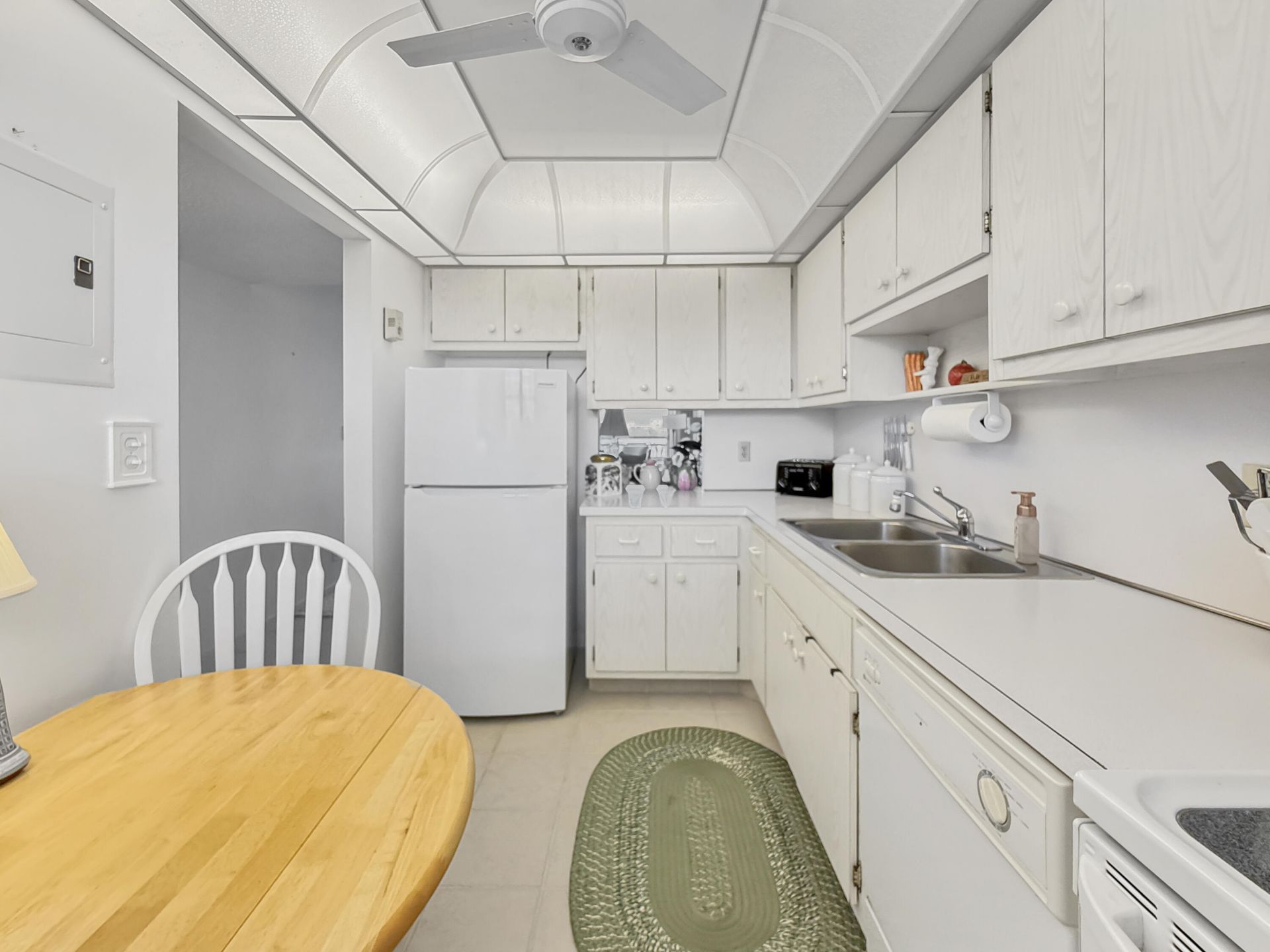 555 NW 4th Avenue, Unit 401, Boca Raton, FL 33432 Photo