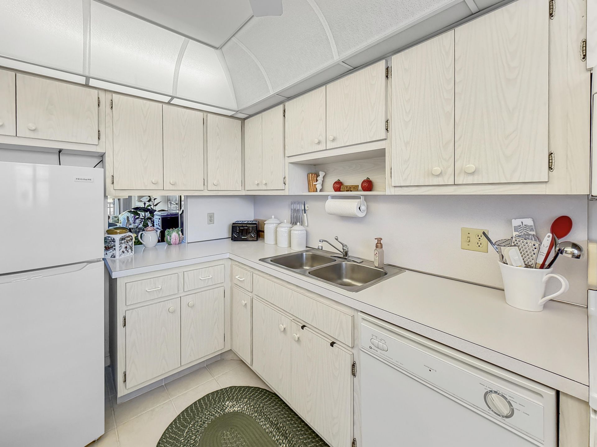 555 NW 4th Avenue, Unit 401, Boca Raton, FL 33432 Photo