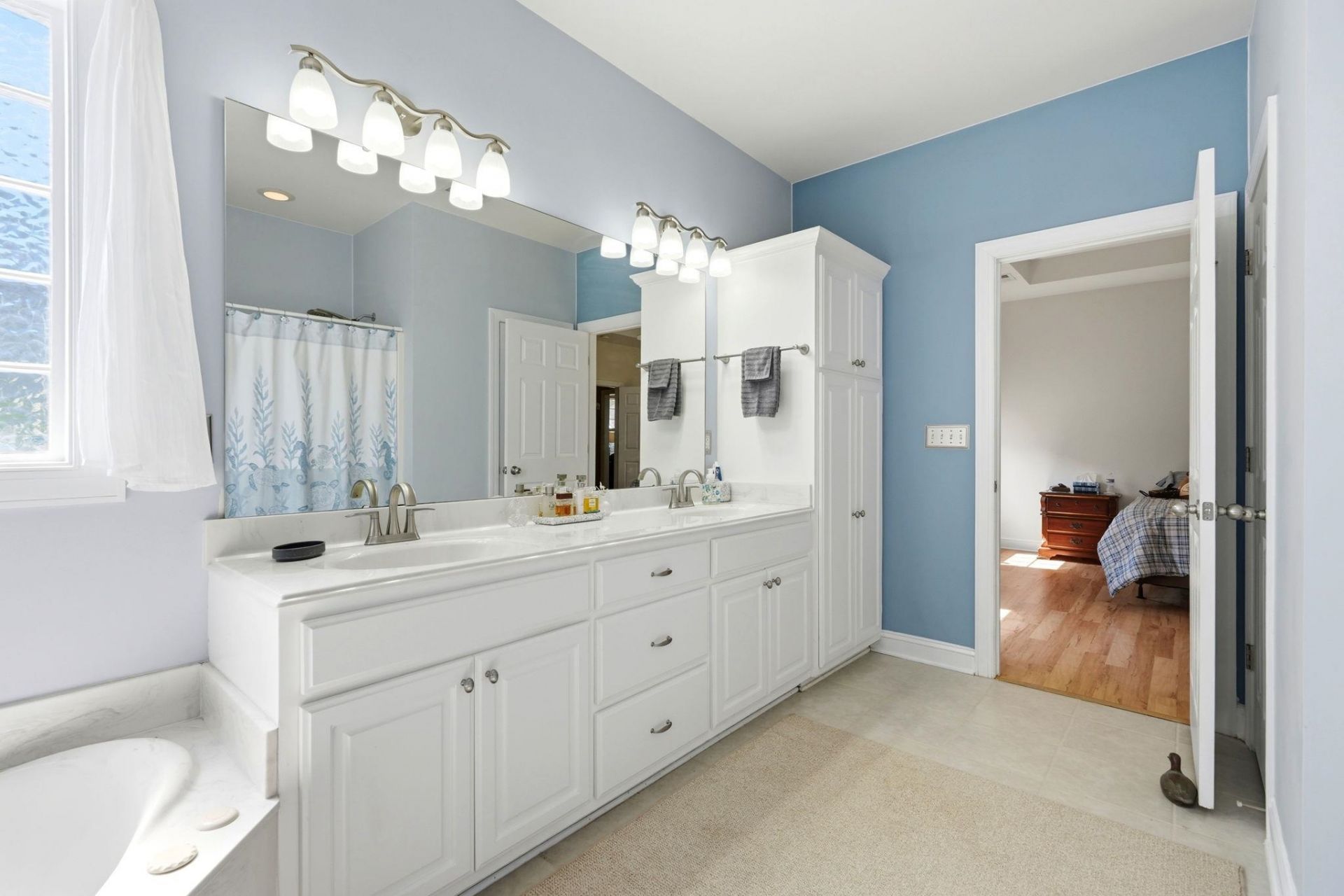 262 Oak Landing Dr.  Photo 17
