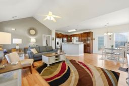262 Oak Landing Dr.  photo 4