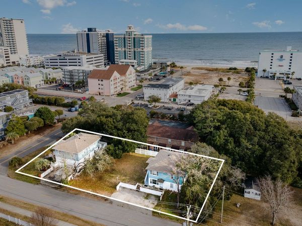 215 28th Ave. S , Myrtle Beach, SC 29577