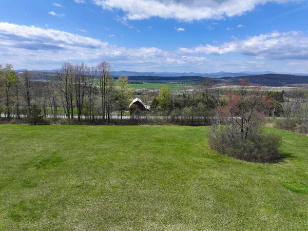 600 West Street, Cornwall, VT 05753