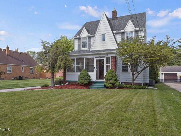 203 Hannum Avenue , Rossford, OH 43460