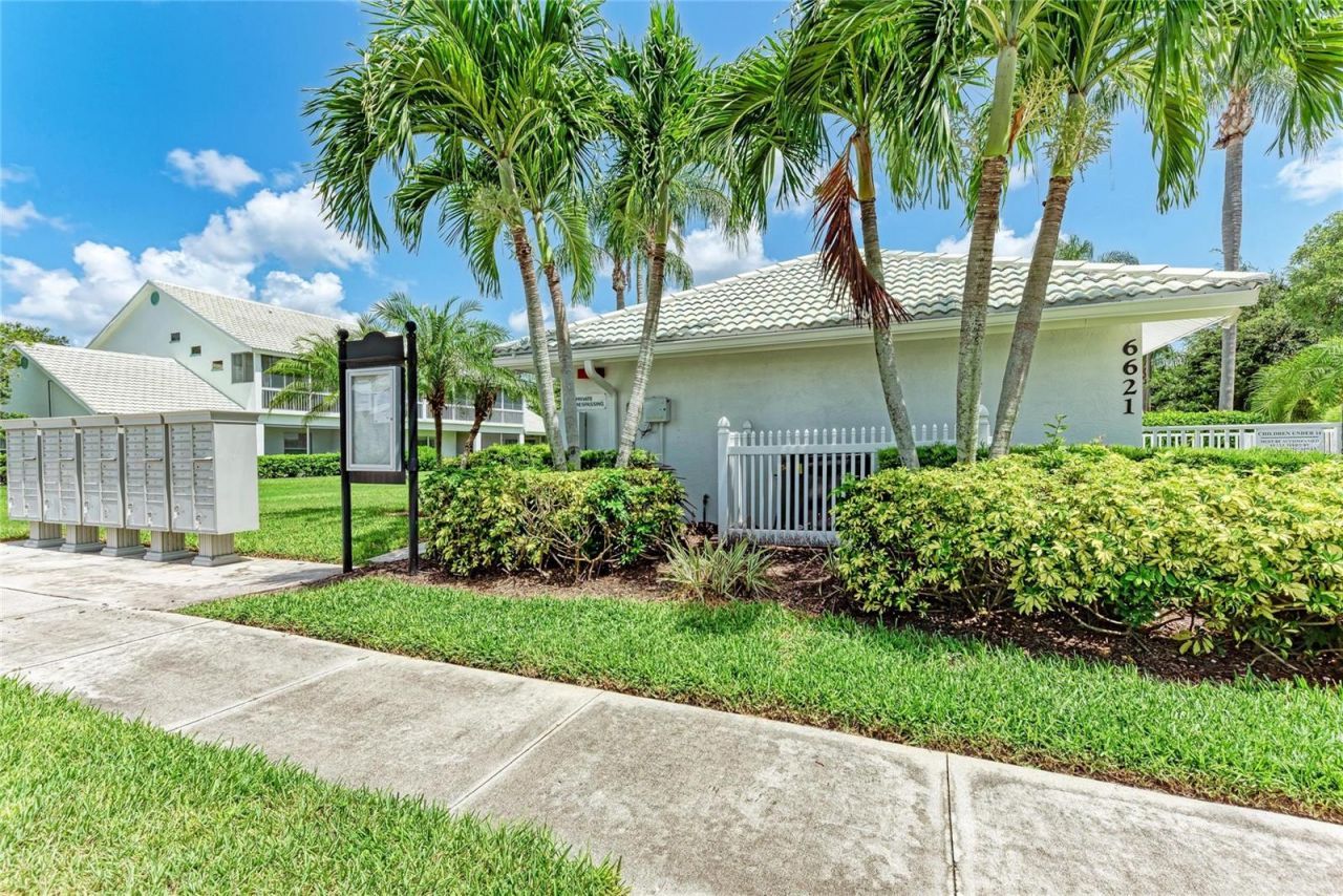 6805 Fairview Terrace, Unit 23-101, Bradenton, FL 34203 Photo