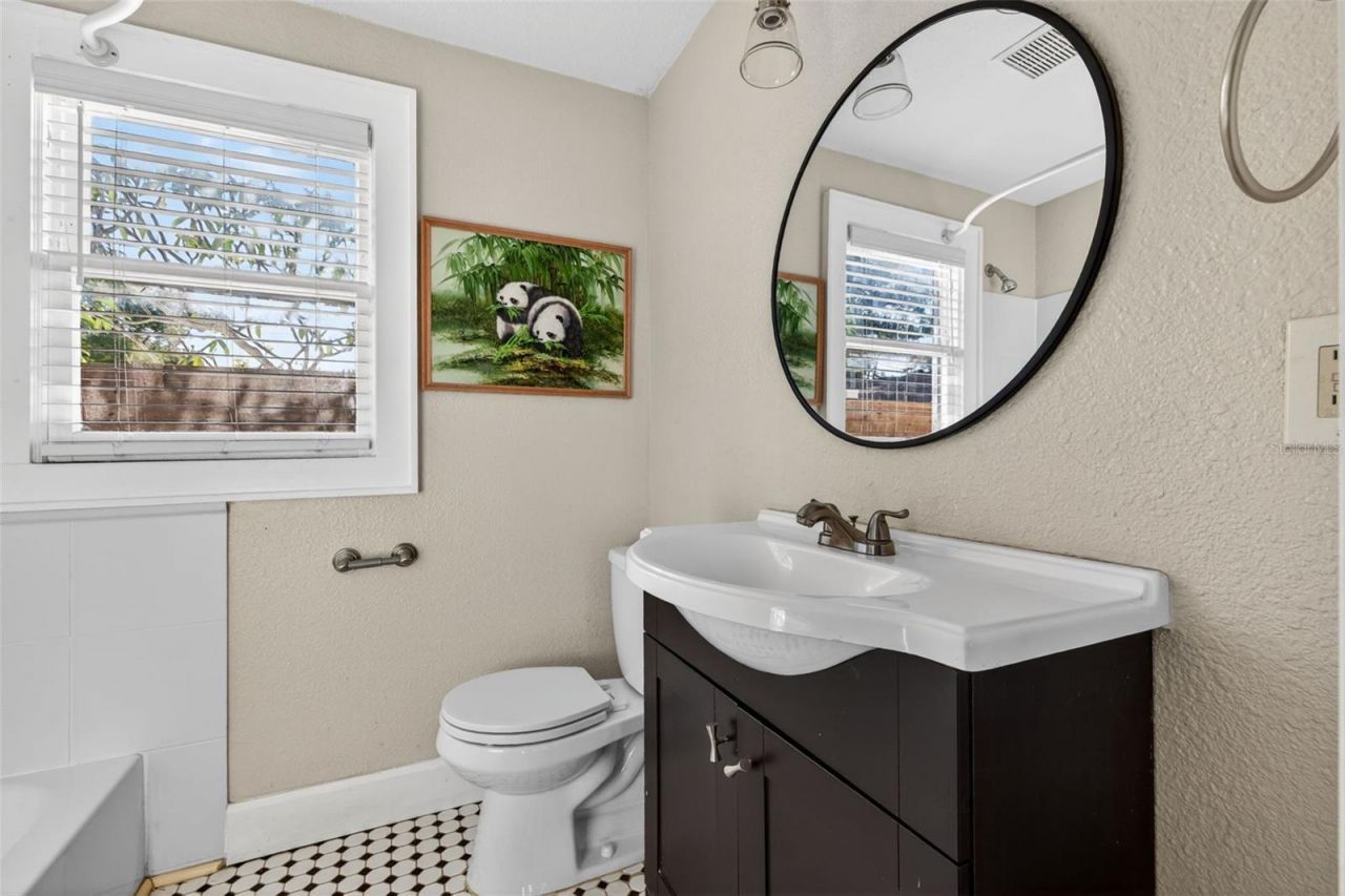 2419 Dartmouth Avenue N, Saint Petersburg, FL 33713 Photo