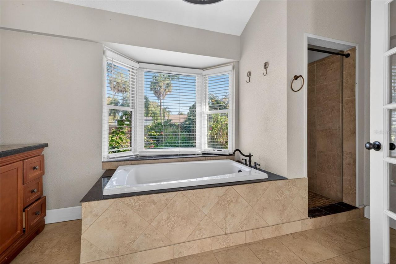 2419 Dartmouth Avenue N, Saint Petersburg, FL 33713 Photo
