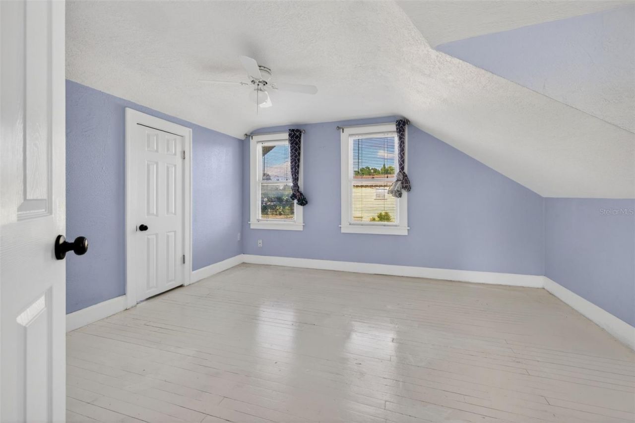 2419 Dartmouth Avenue N, Saint Petersburg, FL 33713 Photo