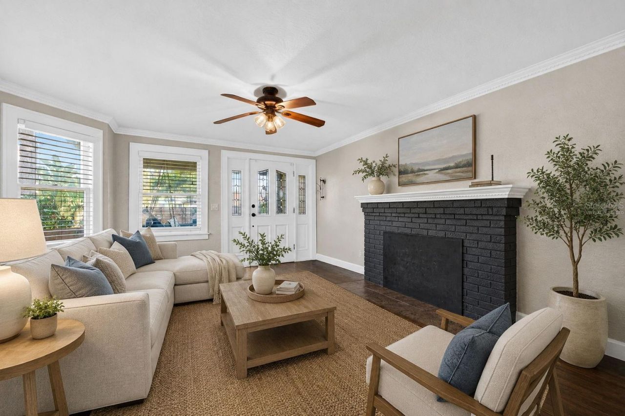 2419 Dartmouth Avenue N, Saint Petersburg, FL 33713 Photo