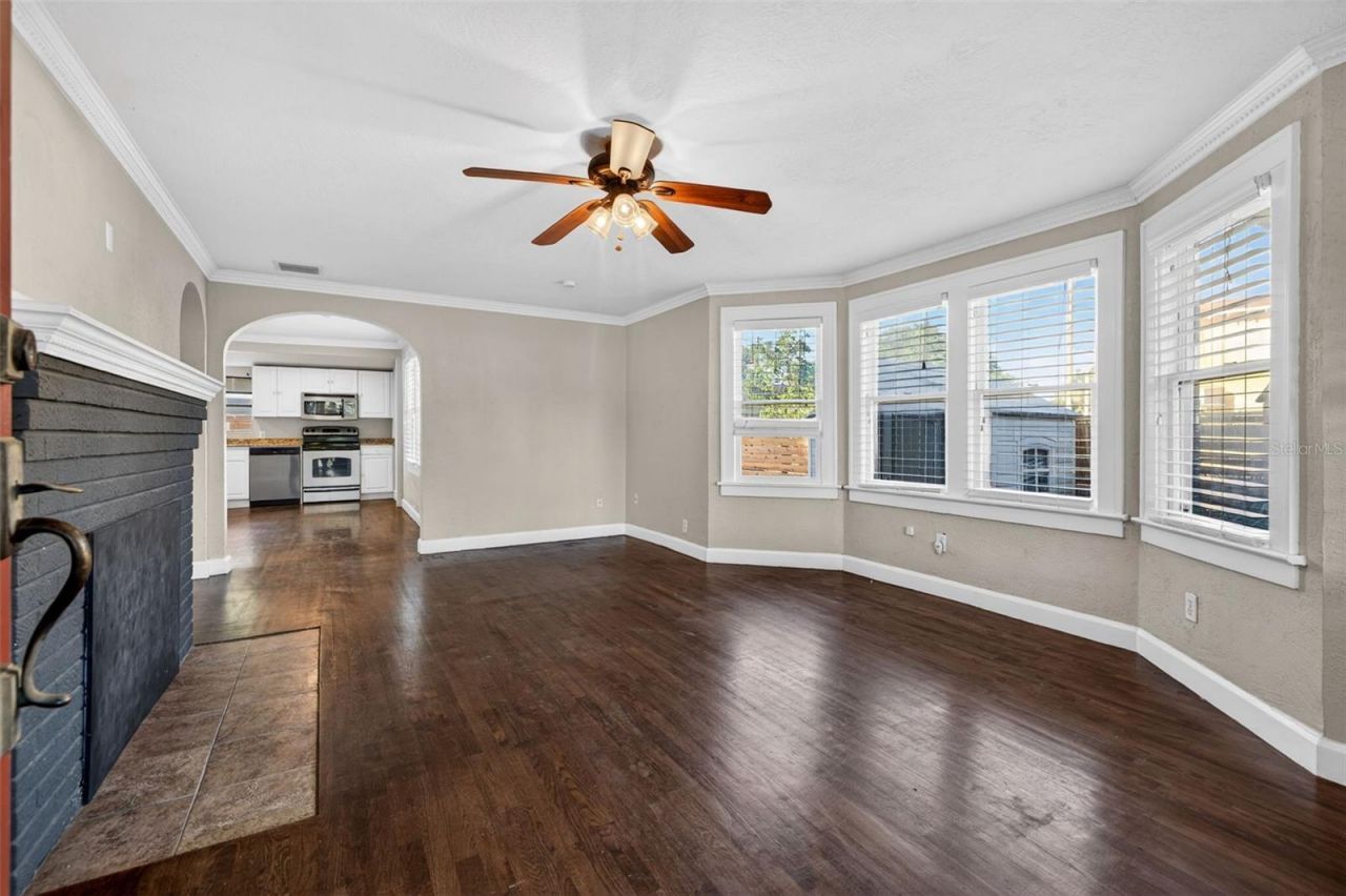2419 Dartmouth Avenue N, Saint Petersburg, FL 33713 Photo