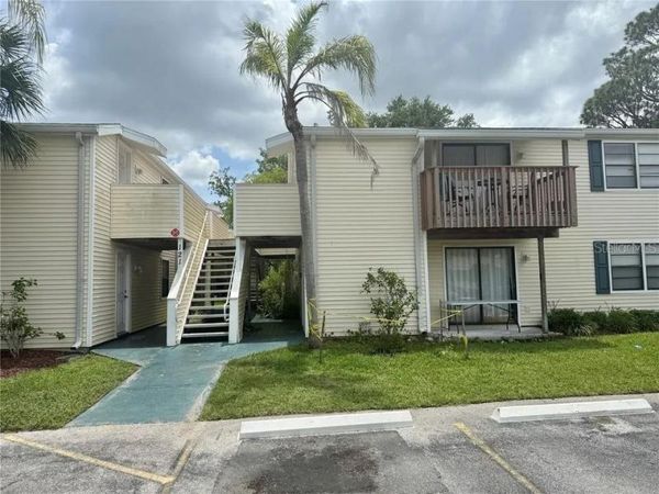 121 LOBLOLLY COURT , Unit C, OLDSMAR, FL 34677