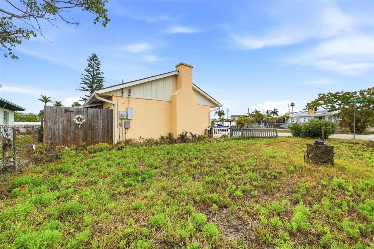 510 Marlyn Way, Madeira Beach, FL 33708 Photo