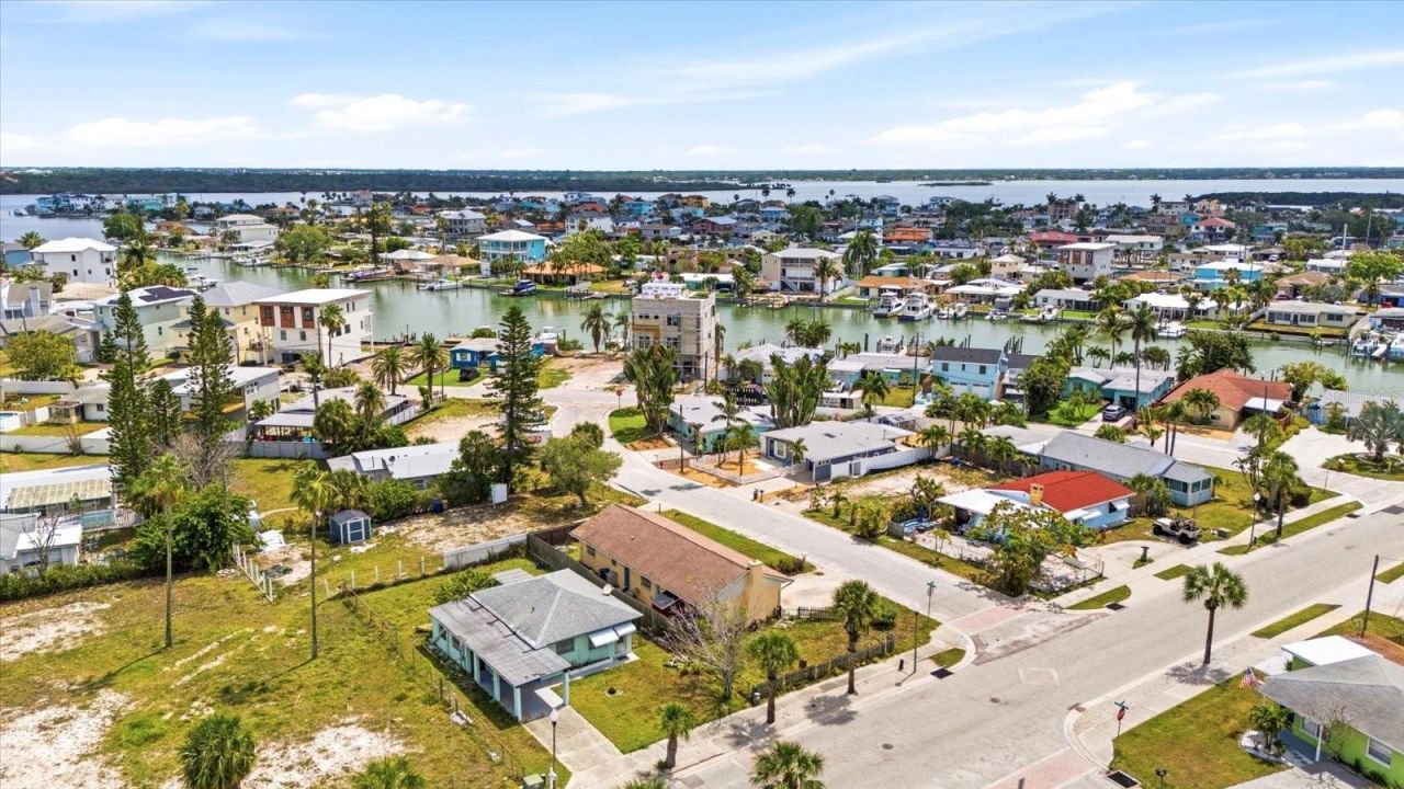 510 Marlyn Way, Madeira Beach, FL 33708 Photo