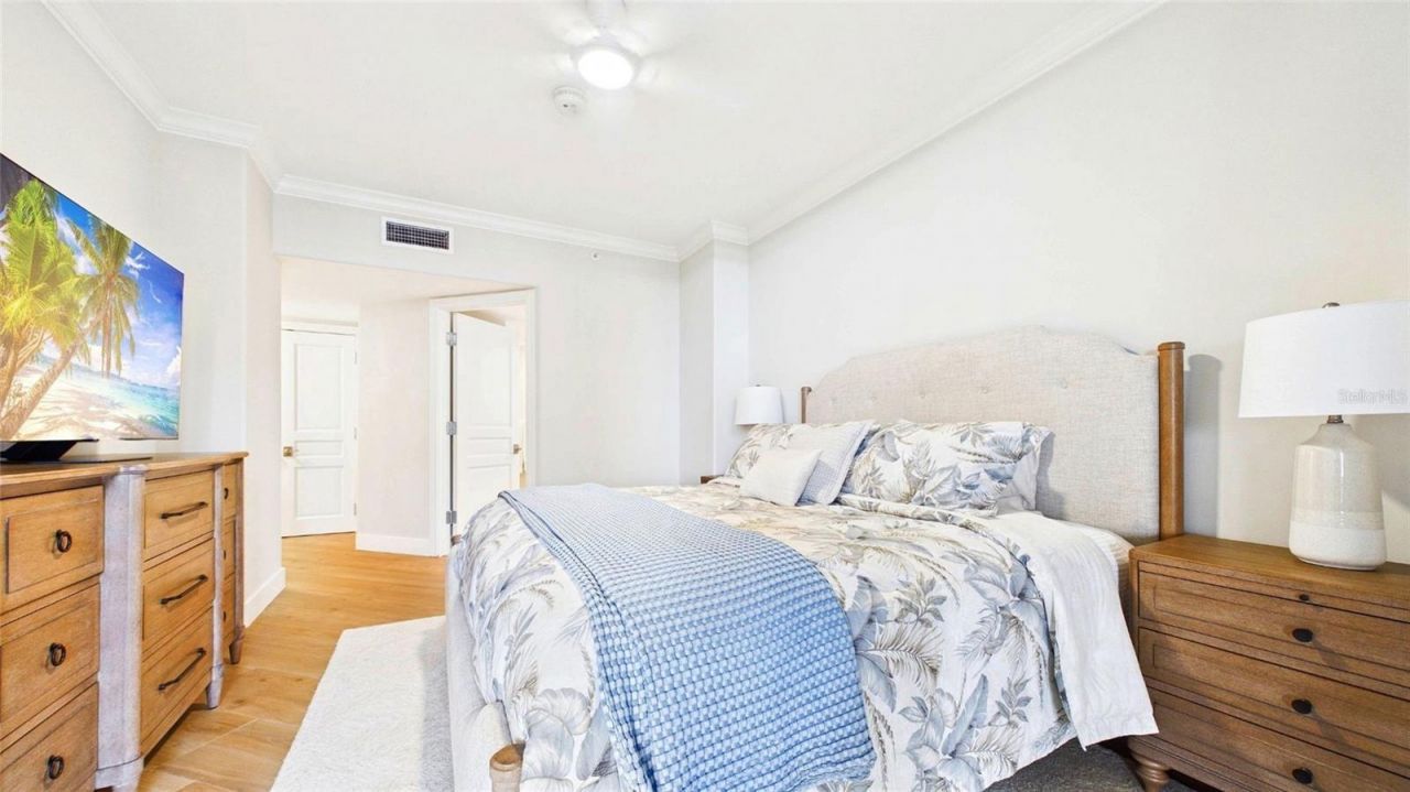 1241 Gulf Of Mexico Drive, Unit 506, Longboat Key, FL 34228 Photo