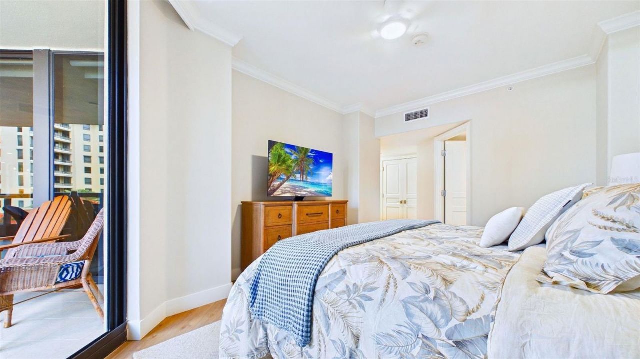 1241 Gulf Of Mexico Drive, Unit 506, Longboat Key, FL 34228 Photo