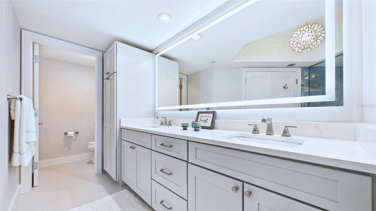 1241 Gulf Of Mexico Drive, Unit 506, Longboat Key, FL 34228 Photo