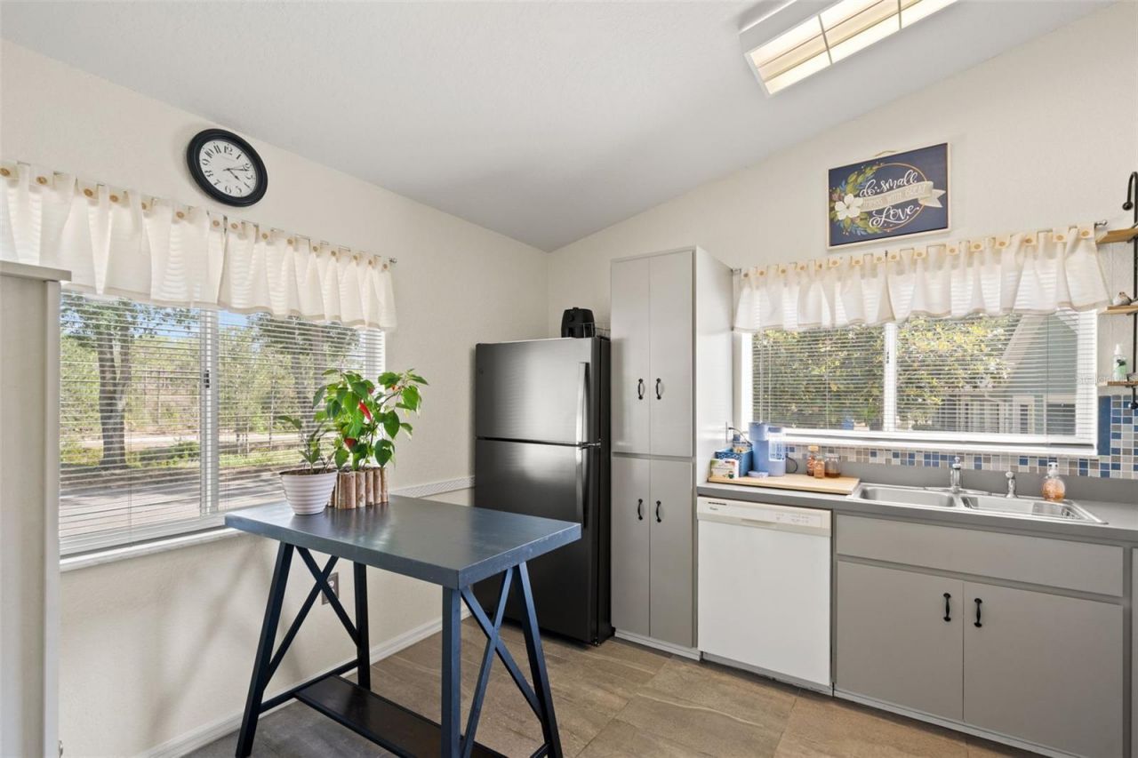 8159 Sturbridge Court , Unit 8159, Weeki Wachee, FL 34613 Photo
