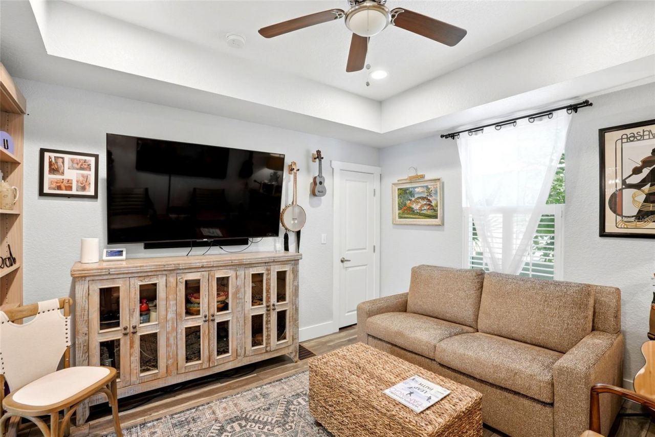 140 13th Avenue Ne, Saint Petersburg, FL 33701 Photo