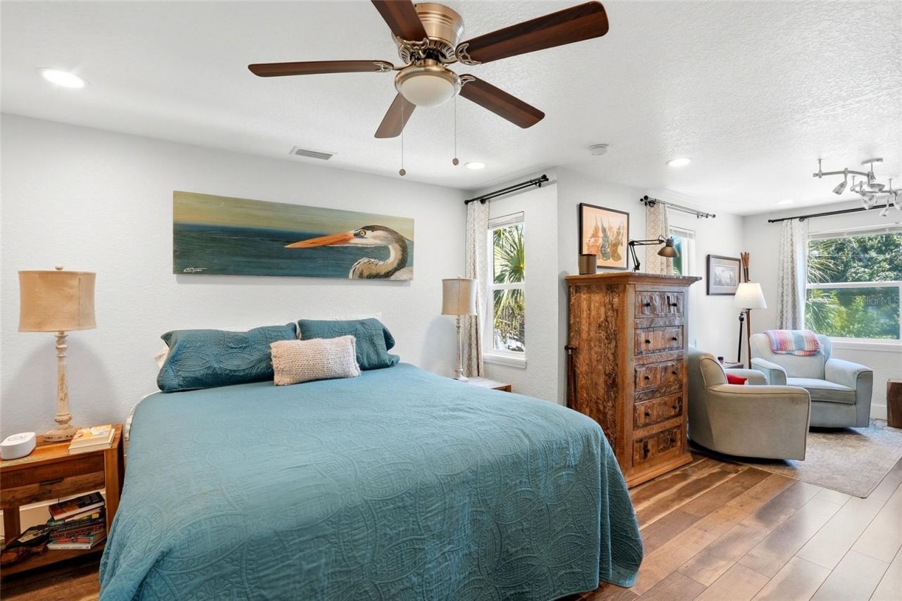 140 13th Avenue Ne, Saint Petersburg, FL 33701 Photo