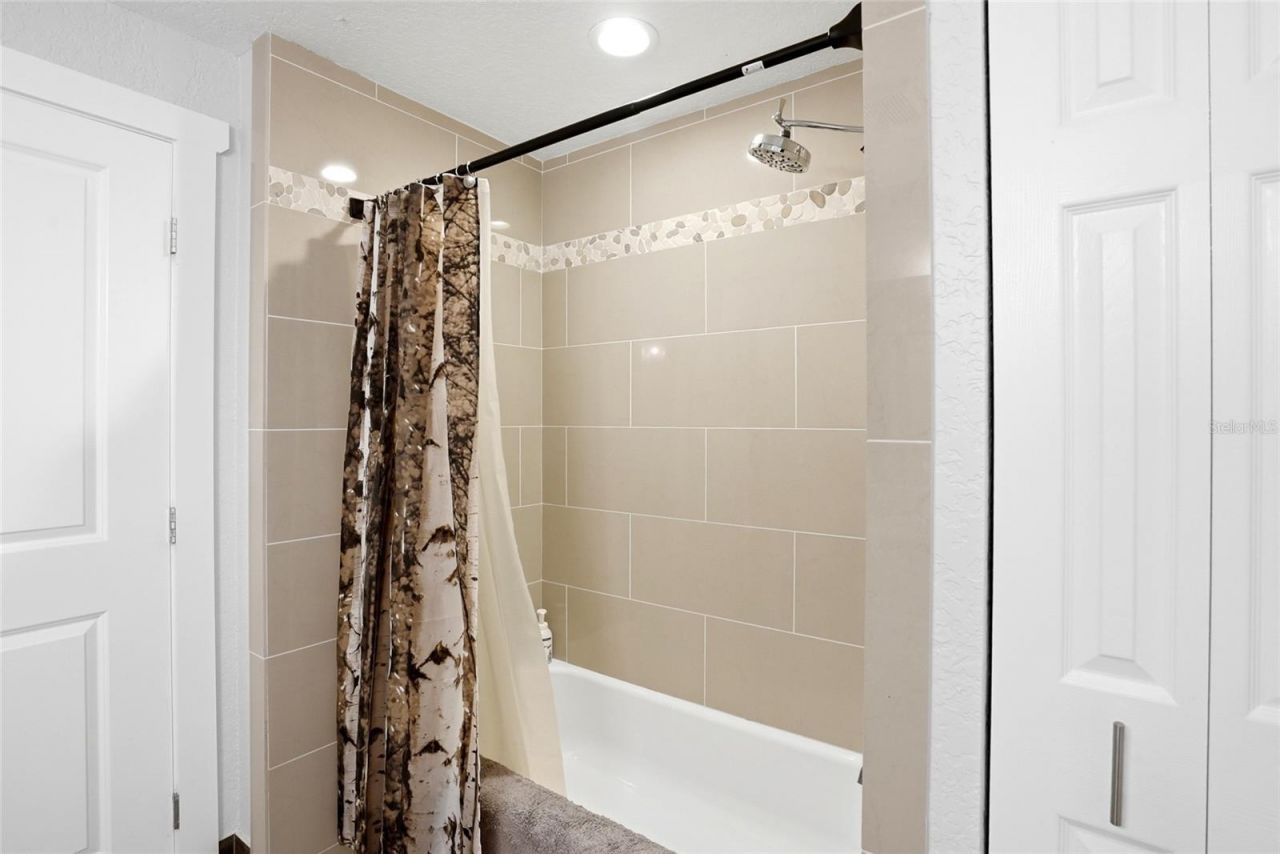 140 13th Avenue Ne, Saint Petersburg, FL 33701 Photo