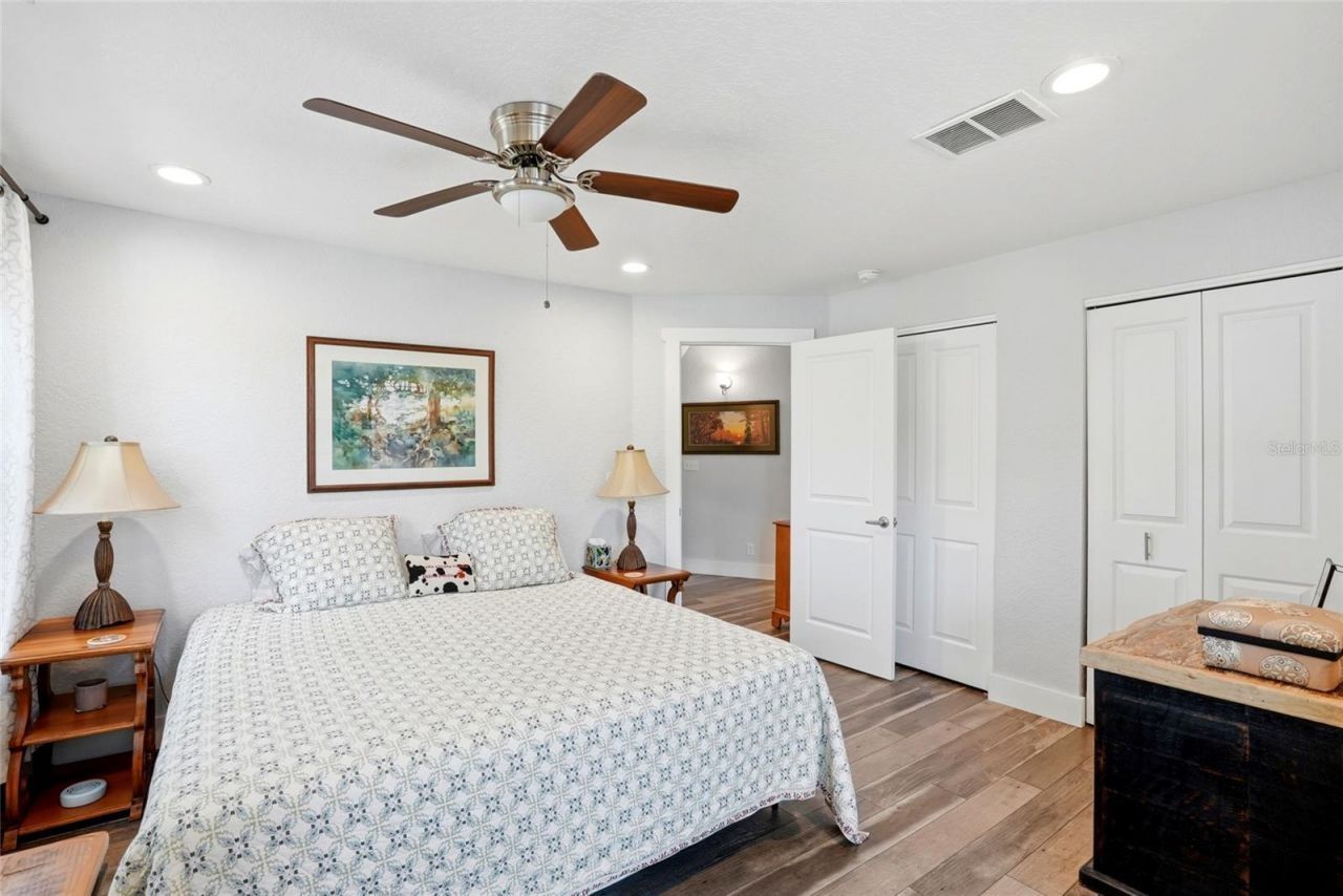 140 13th Avenue Ne, Saint Petersburg, FL 33701 Photo