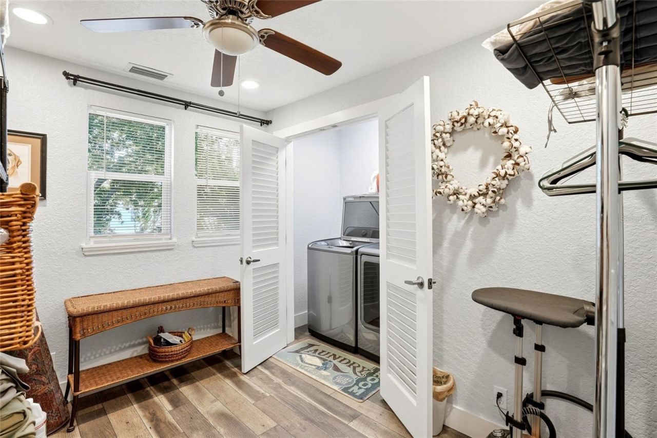 140 13th Avenue Ne, Saint Petersburg, FL 33701 Photo