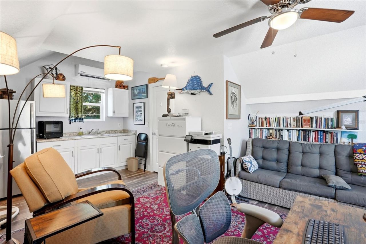 140 13th Avenue Ne, Saint Petersburg, FL 33701 Photo