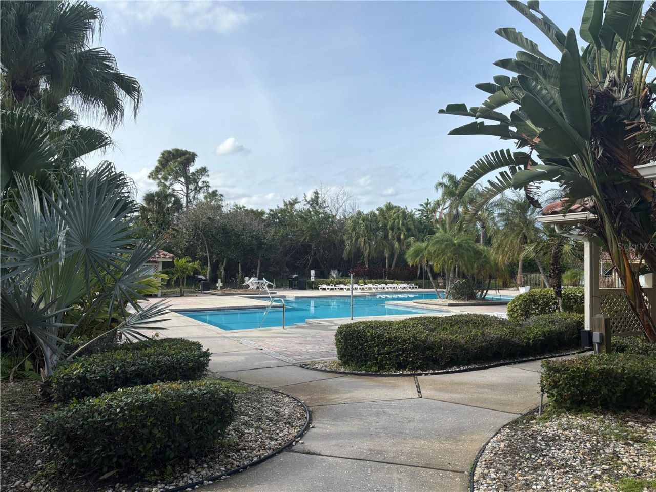 11901 4th Street N, Unit 7107, Saint Petersburg, FL 33716 Photo