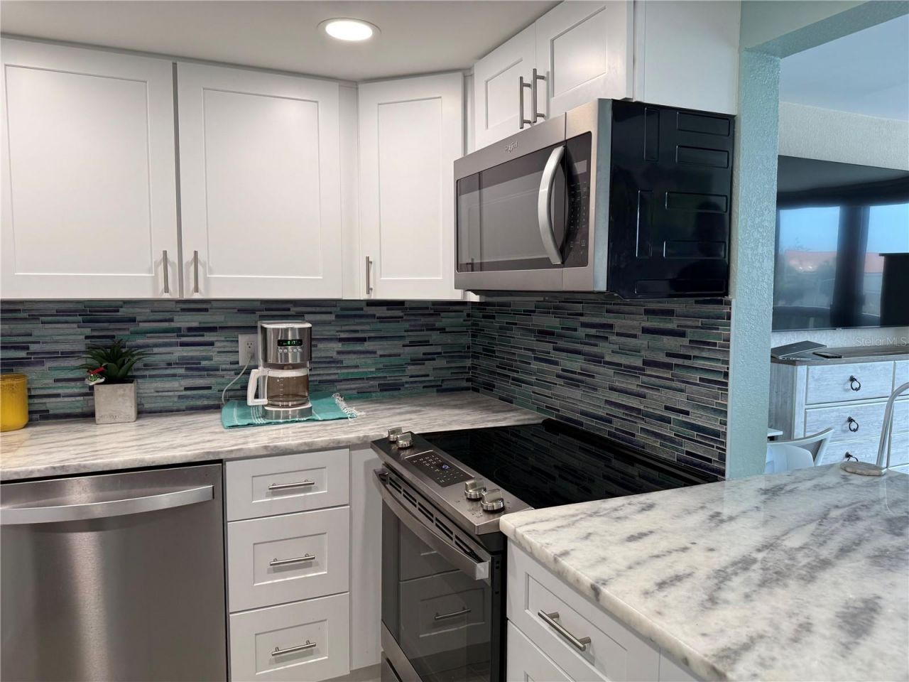 255 Dolphin Point, Unit 305, Clearwater Beach, FL 33767 Photo