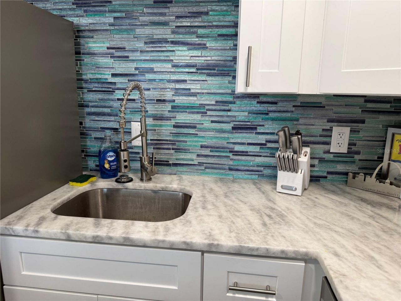 255 Dolphin Point, Unit 305, Clearwater Beach, FL 33767 Photo