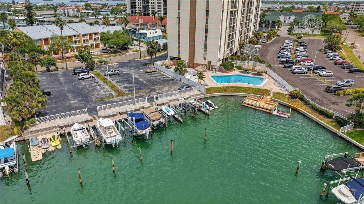 255 Dolphin Point, Unit 305, Clearwater Beach, FL 33767 Photo