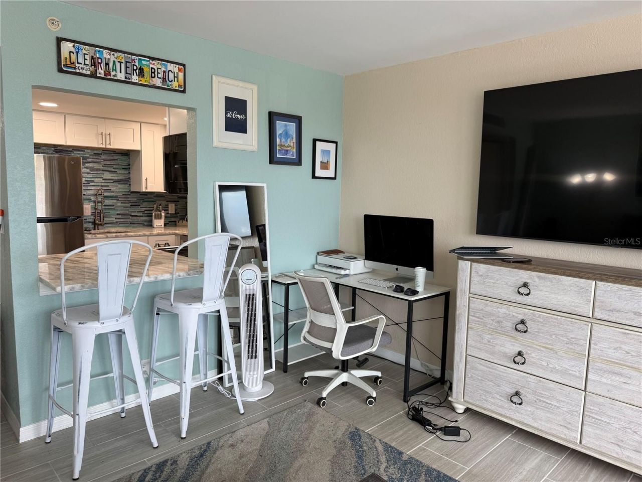 255 Dolphin Point, Unit 305, Clearwater Beach, FL 33767 Photo