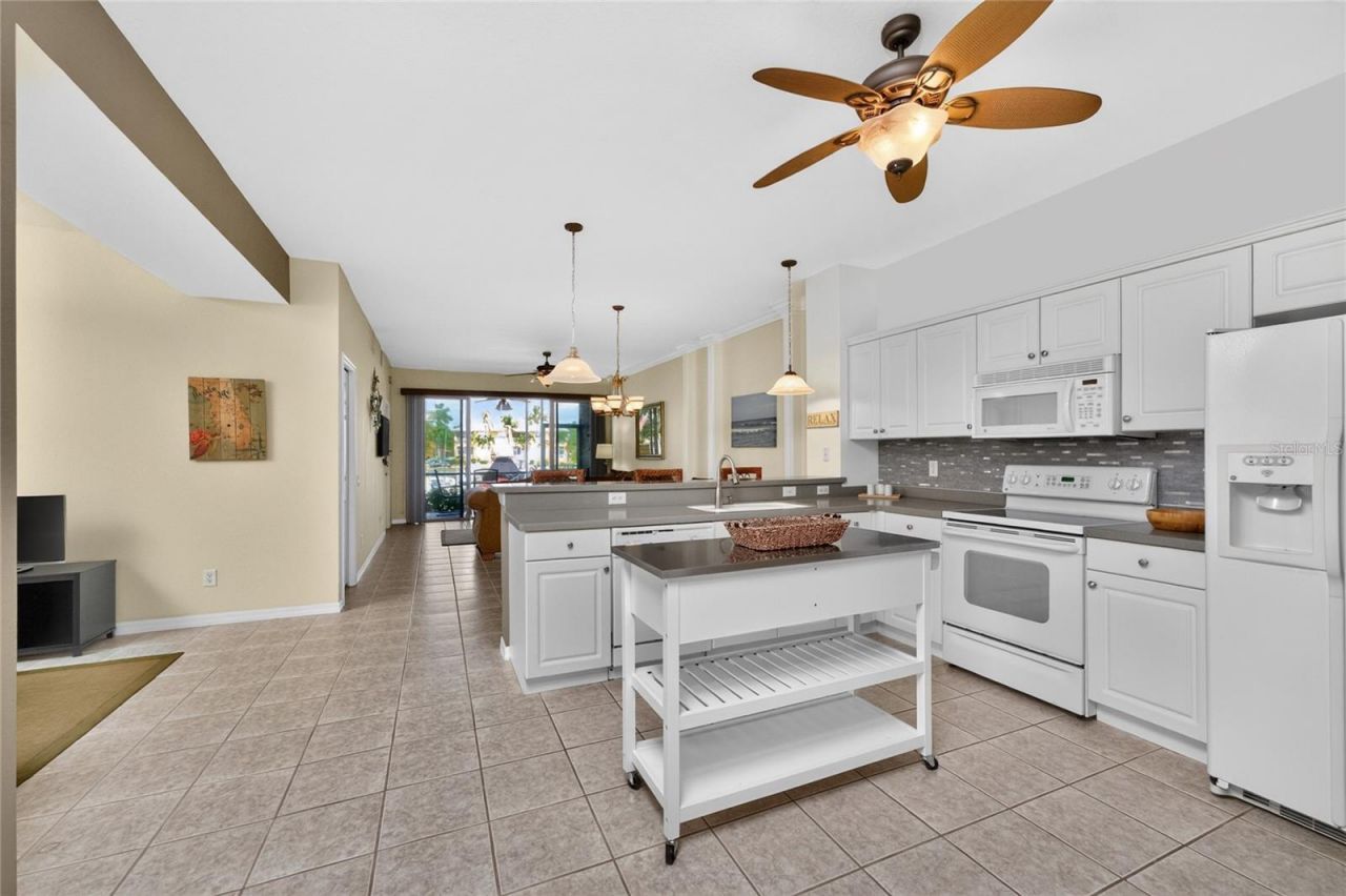 1431 Aqui Esta Dr., Unit 111, Punta Gorda, FL 33950 Photo