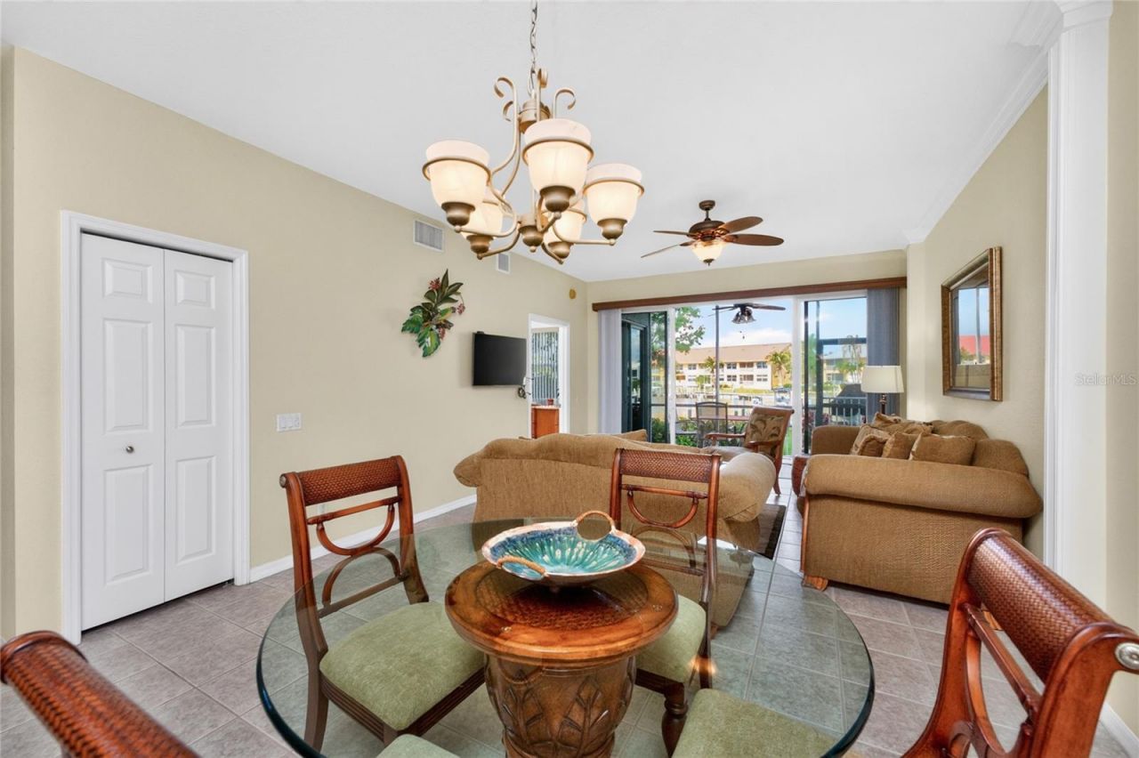 1431 Aqui Esta Dr., Unit 111, Punta Gorda, FL 33950 Photo
