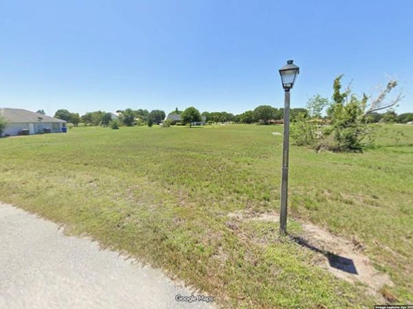 508 MEADOWLAND ROAD , SEBRING, FL 33876