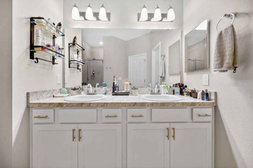 712 Daphne Drive, Polk City, FL 33868 Photo