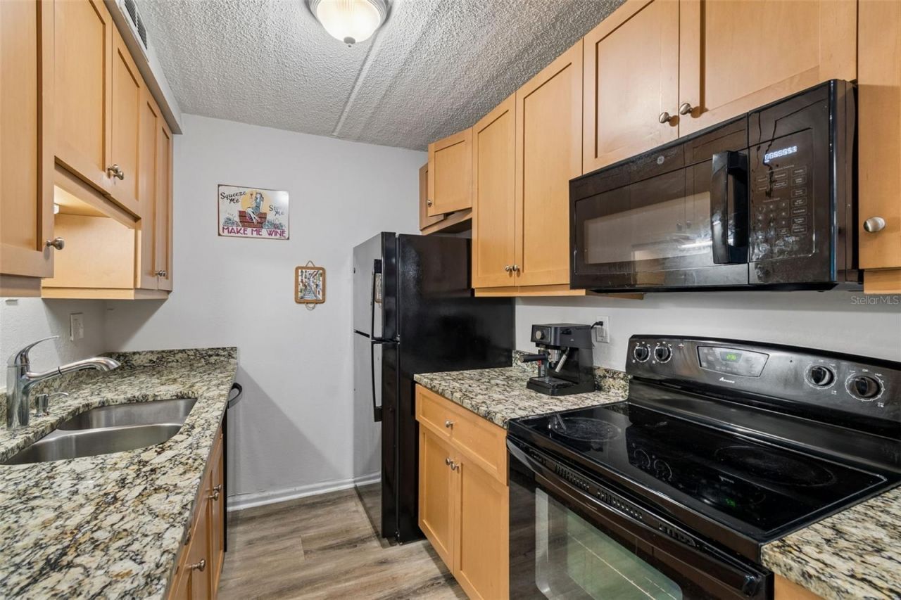 3325 Bayshore Boulevard, Unit D14 a, Tampa, FL 33629 Photo