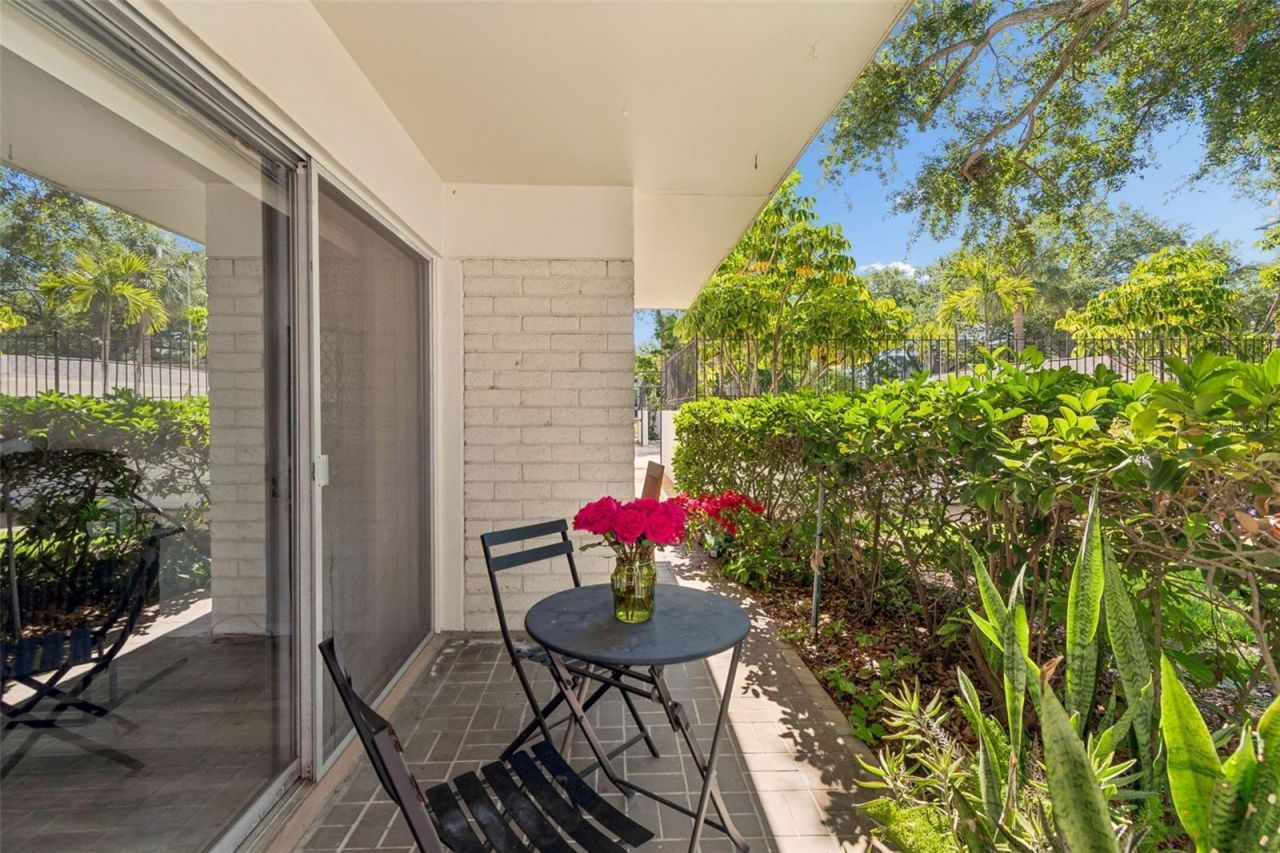3325 Bayshore Boulevard, Unit D14 a, Tampa, FL 33629 Photo