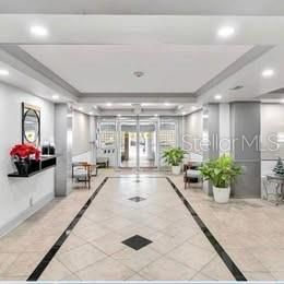 33 S Gulfstream Avenue , Unit 409, Sarasota, FL 34236 Photo