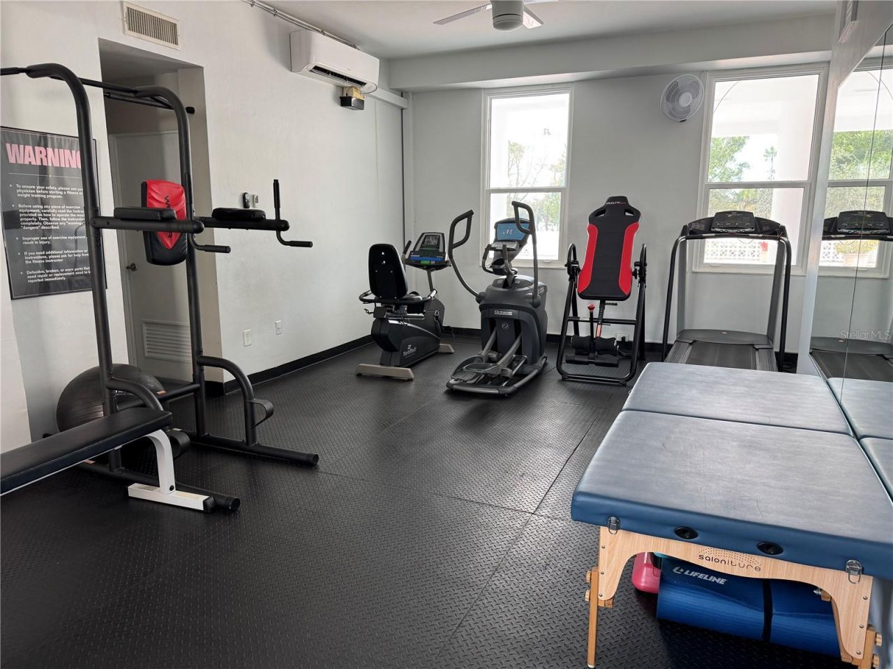 33 S Gulfstream Avenue , Unit 409, Sarasota, FL 34236 Photo