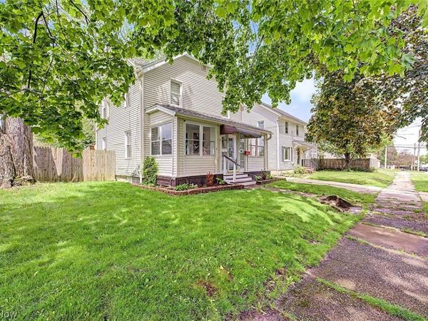 248 Malacca Street , Akron, OH 44305