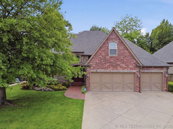 7726 S Indian Avenue , Tulsa, OK 74132