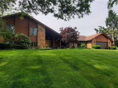 2725 E Tara Trail, Beavercreek, OH 45434