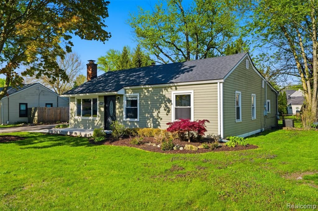 9081 Marlowe Avenue, Plymouth Township, MI 48170 Main Photo