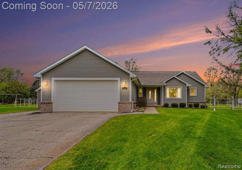 2321 Foxmore Circle, Highland Township, MI 48356 Main Photo